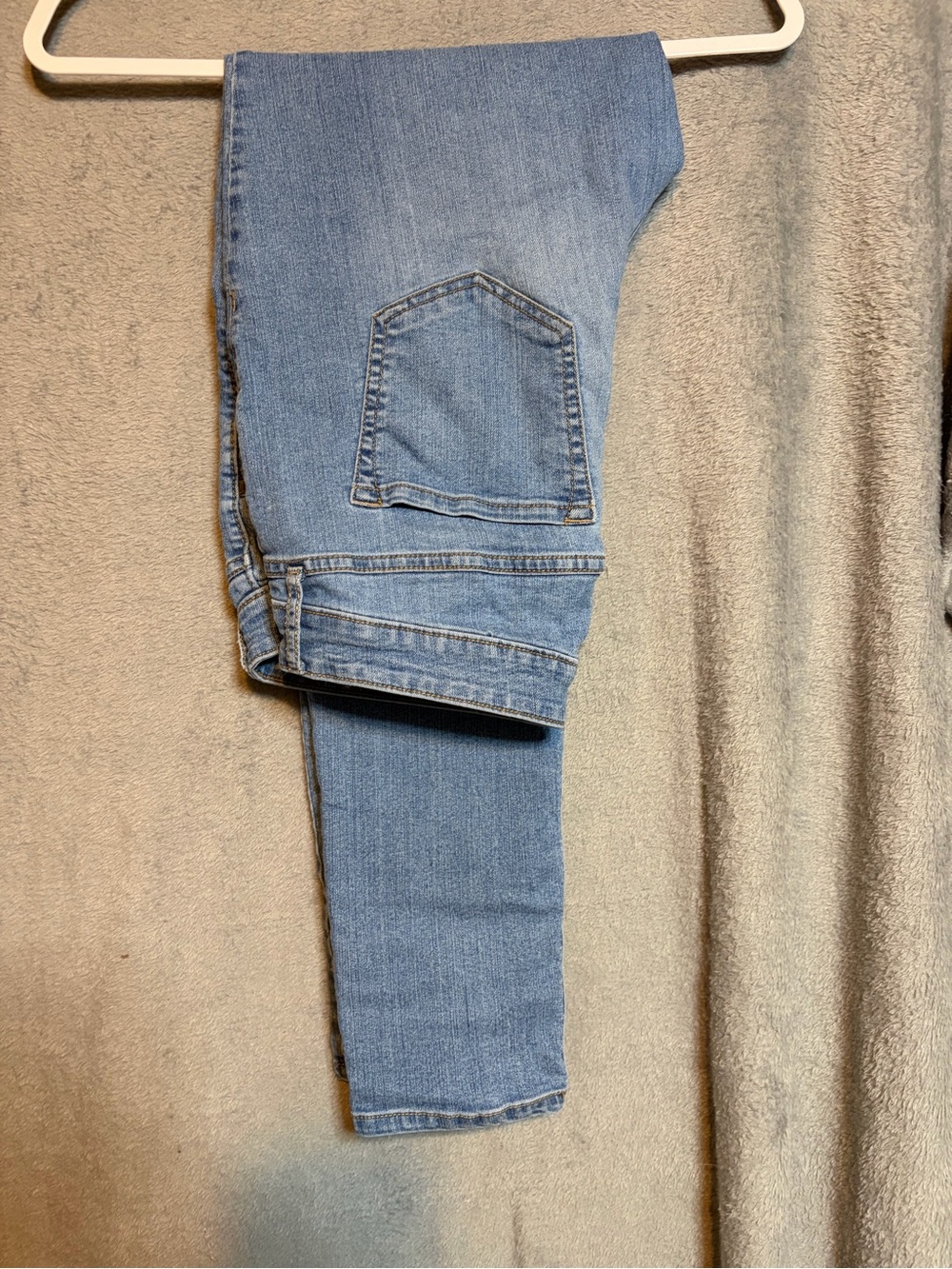 Old Navy Light Wash Skinny Jeans - Blue